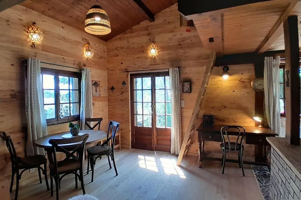 Petit Chalet Authentique La Blonniere